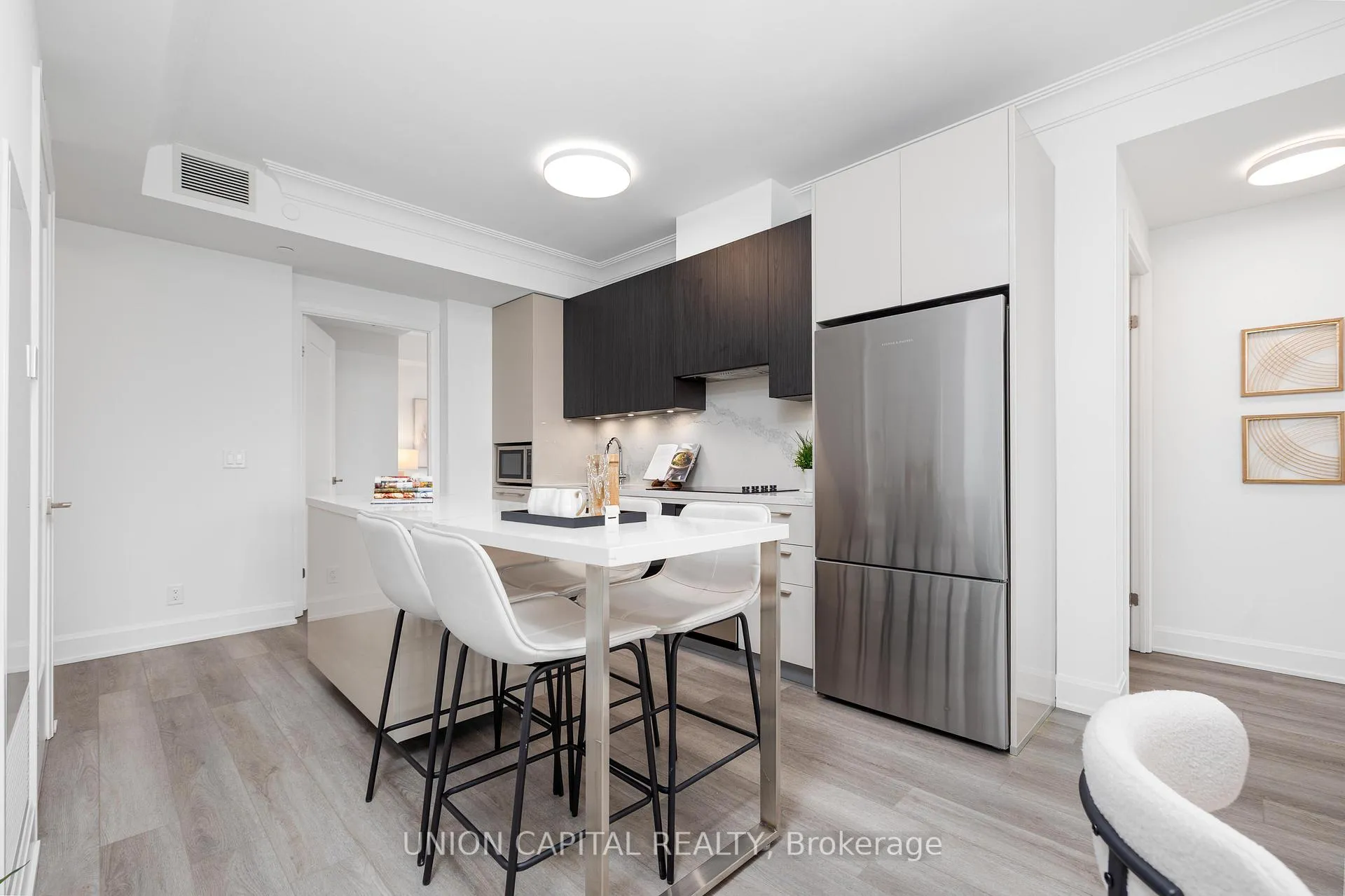 Photo 9 of Unit 701, 8 Water Walk Drive, Markham, Unionville — HOMEH