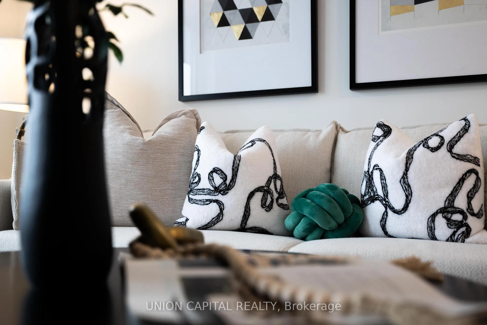 Photo 15 of Unit 701, 8 Water Walk Drive, Markham, Unionville — HOMEH