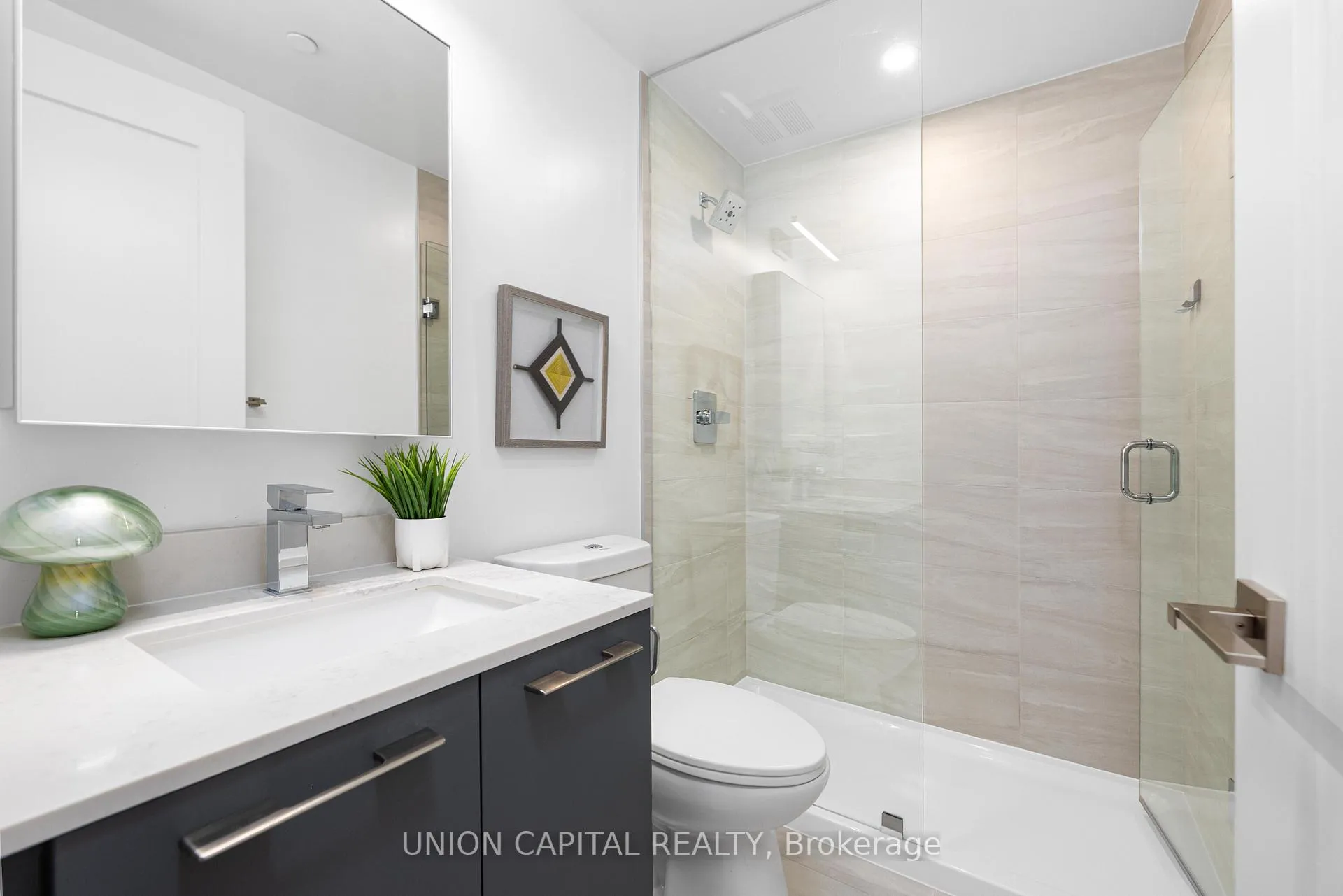 Photo 33 of Unit 701, 8 Water Walk Drive, Markham, Unionville — HOMEH