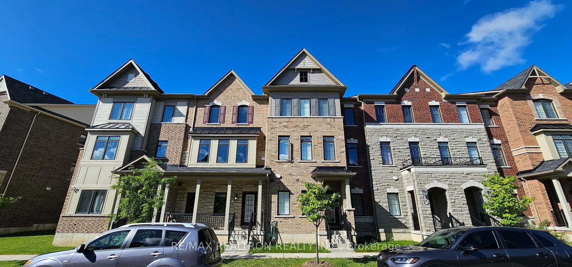 Photo 1 of 12 Isabella Peach Drive, Markham, Victoria Square — HOMEH