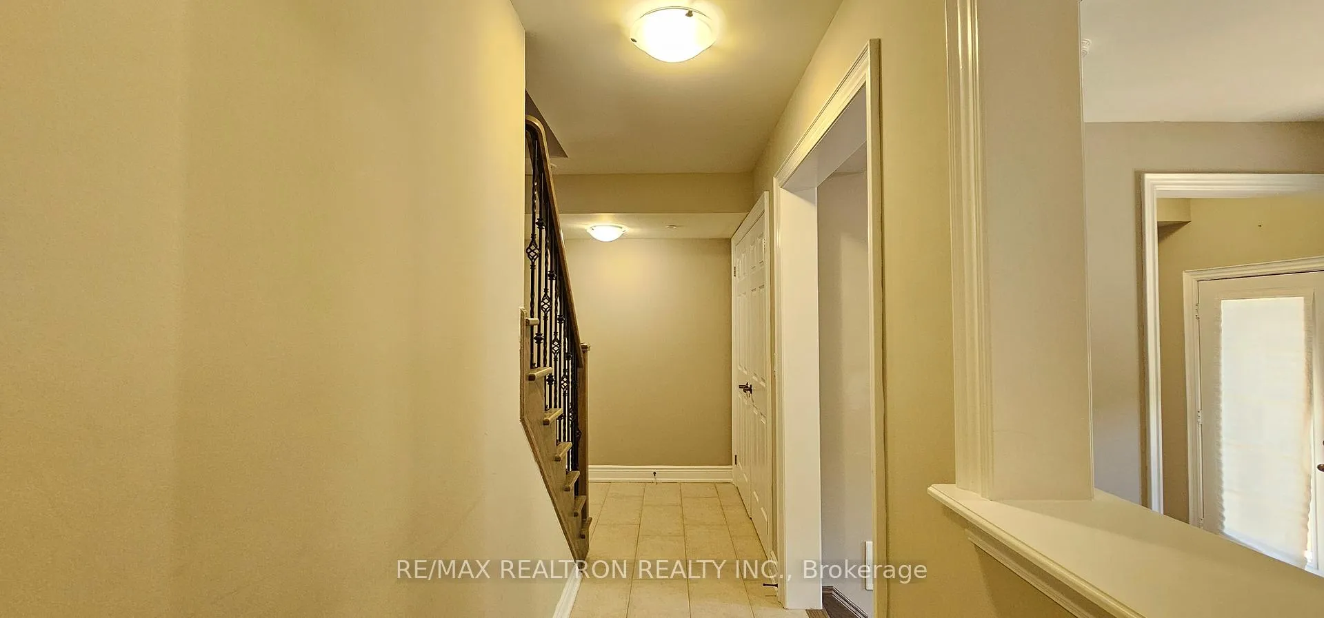 Photo 9 of 12 Isabella Peach Drive, Markham, Victoria Square — HOMEH