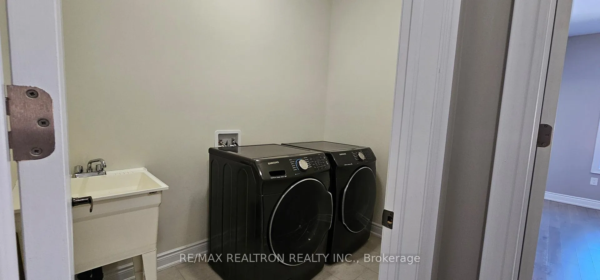 Photo 27 of 12 Isabella Peach Drive, Markham, Victoria Square — HOMEH