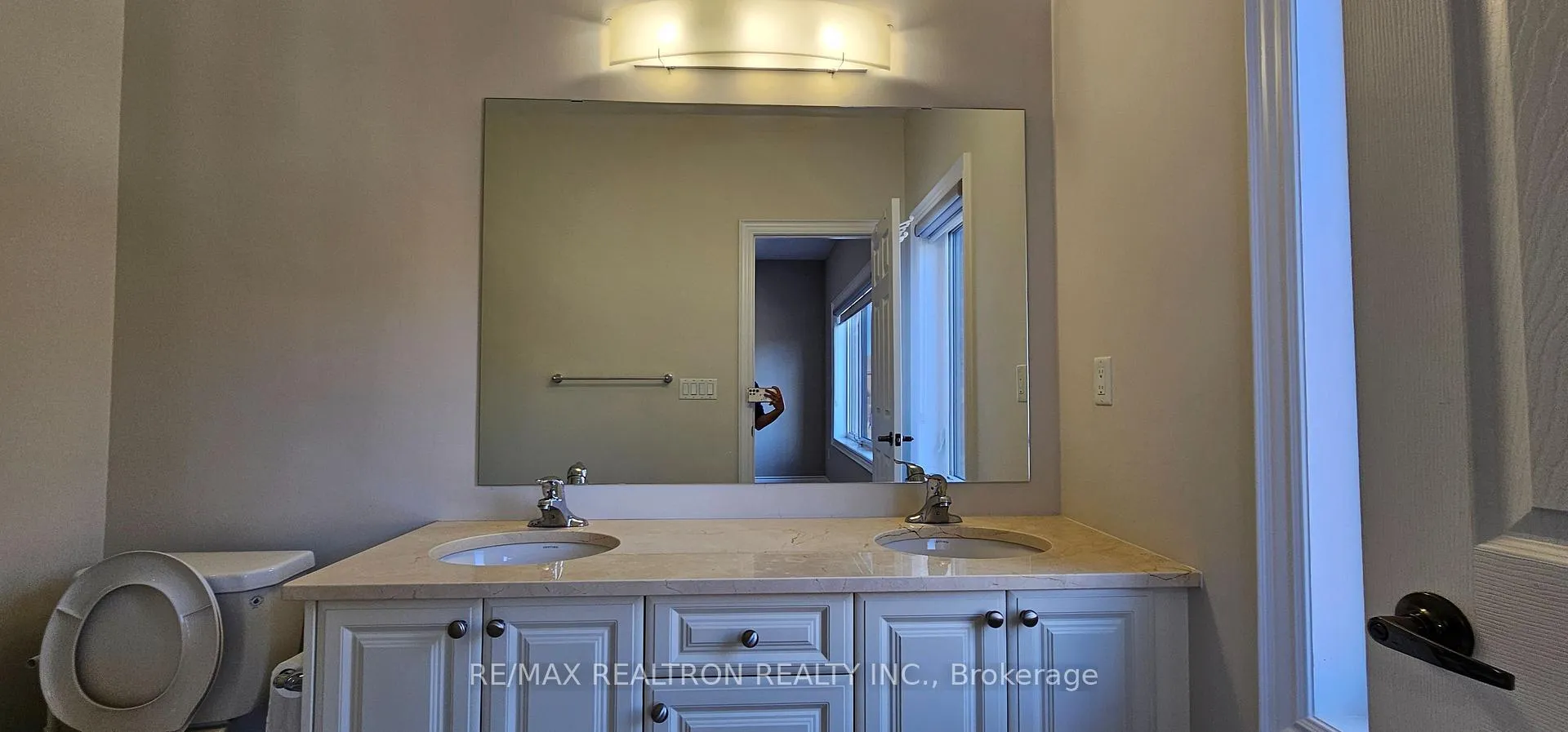 Photo 32 of 12 Isabella Peach Drive, Markham, Victoria Square — HOMEH