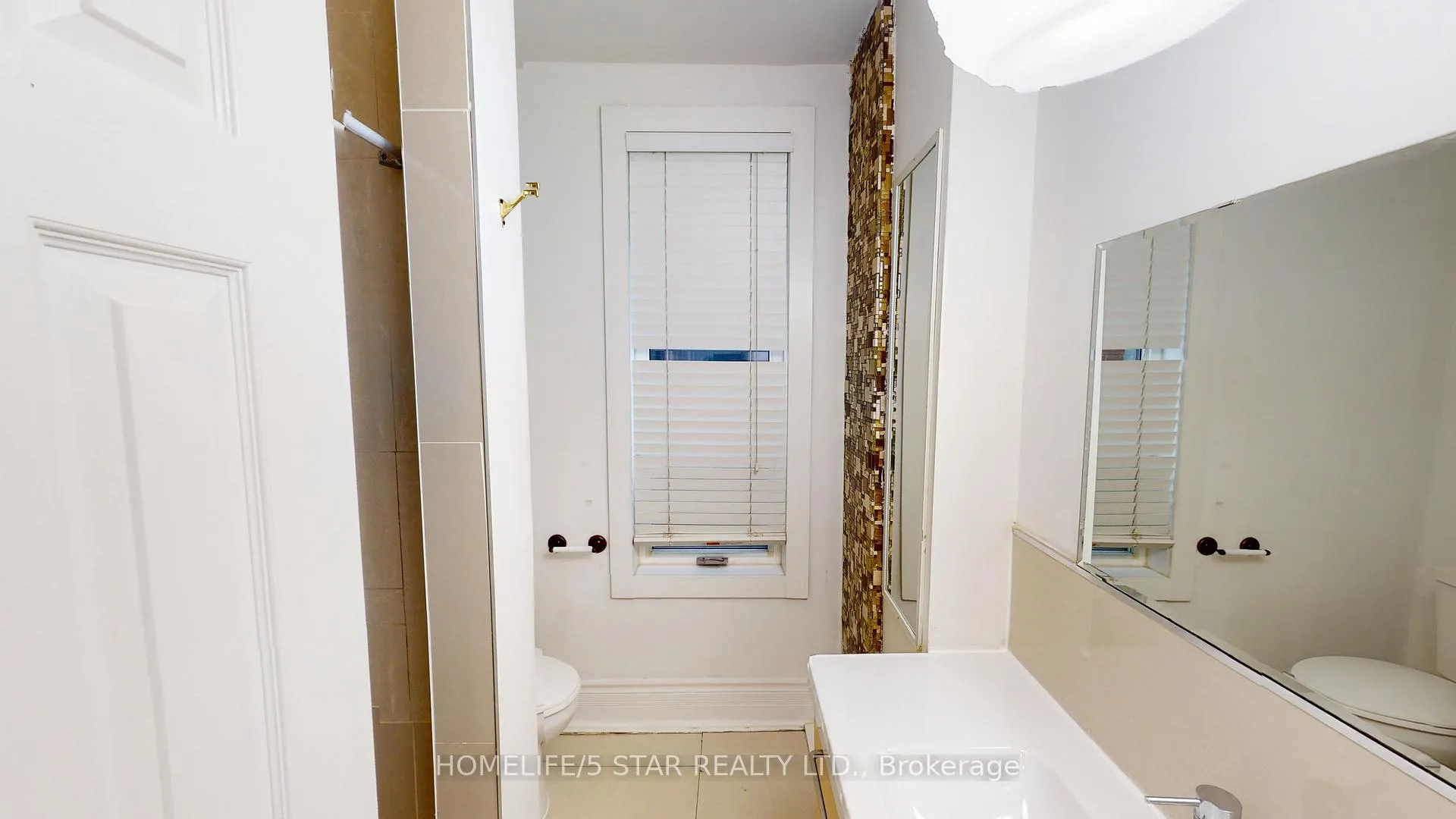 Photo 10 of Unit 2, 171 Harbord Street, Toronto, University — HOMEH