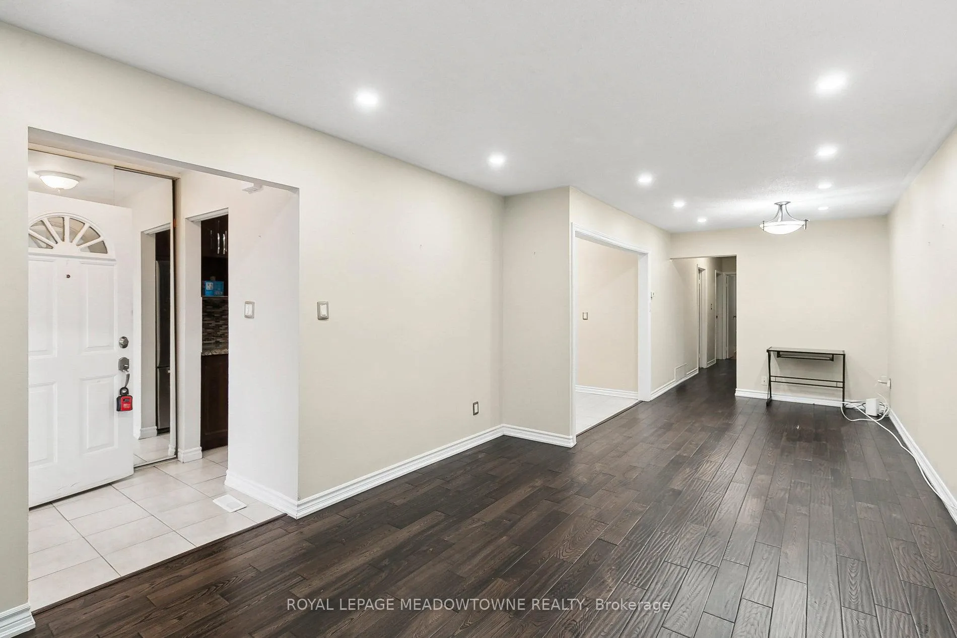 Photo 11 of Unit Upper, 11 Juniper Crescent, Brampton, Northgate — HOMEH