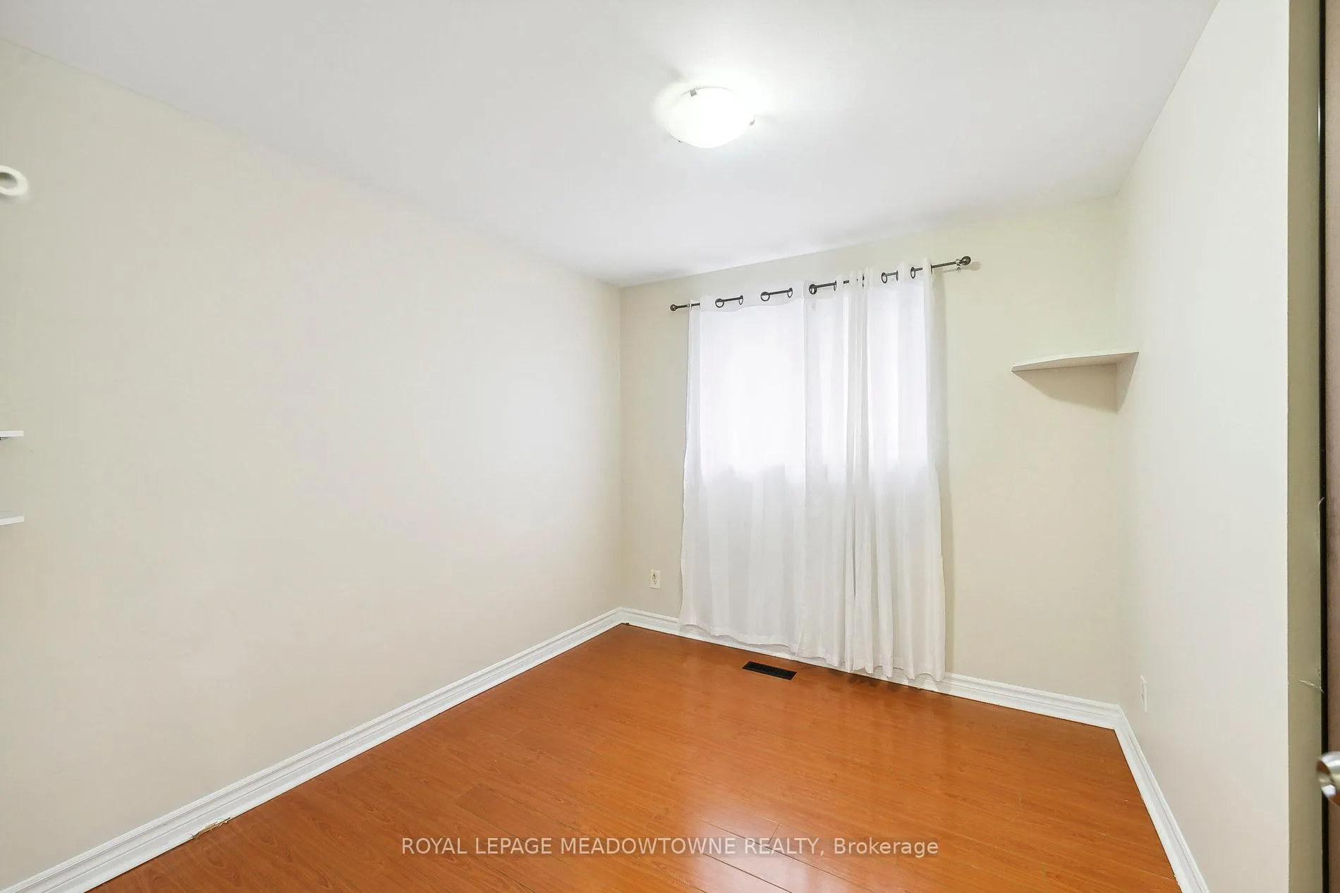 Photo 18 of Unit Upper, 11 Juniper Crescent, Brampton, Northgate — HOMEH