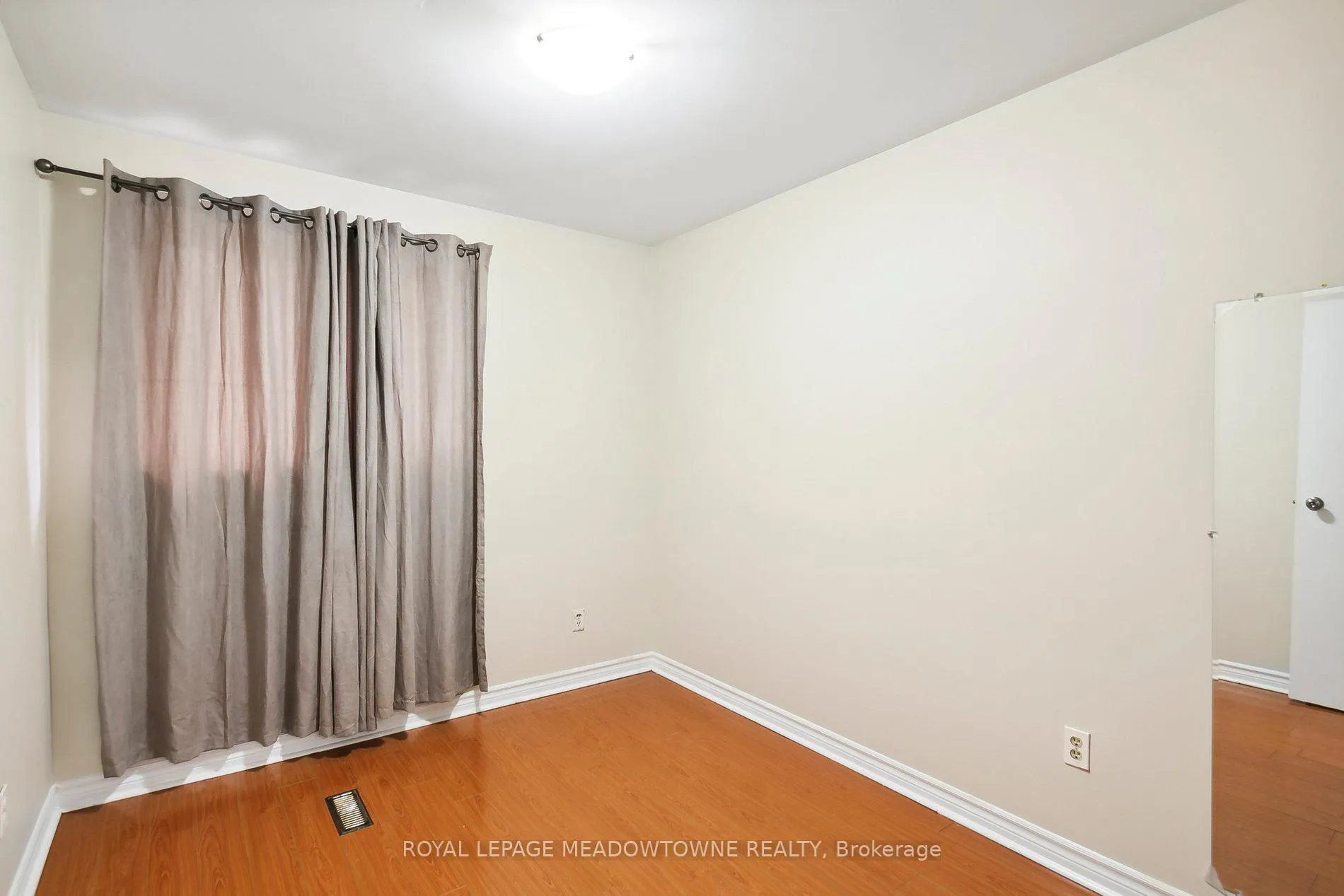 Photo 20 of Unit Upper, 11 Juniper Crescent, Brampton, Northgate — HOMEH