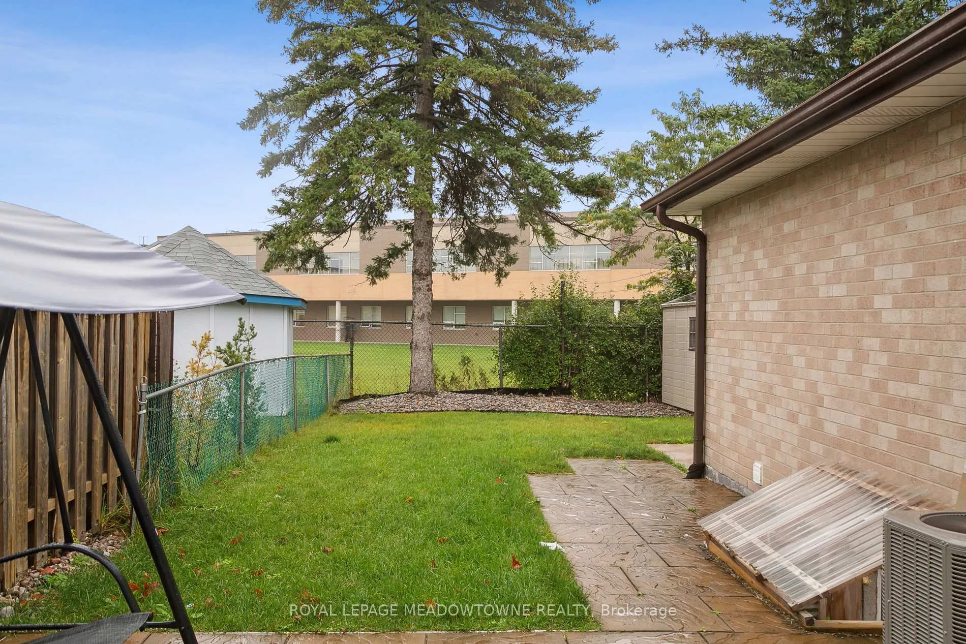 Photo 28 of Unit Upper, 11 Juniper Crescent, Brampton, Northgate — HOMEH