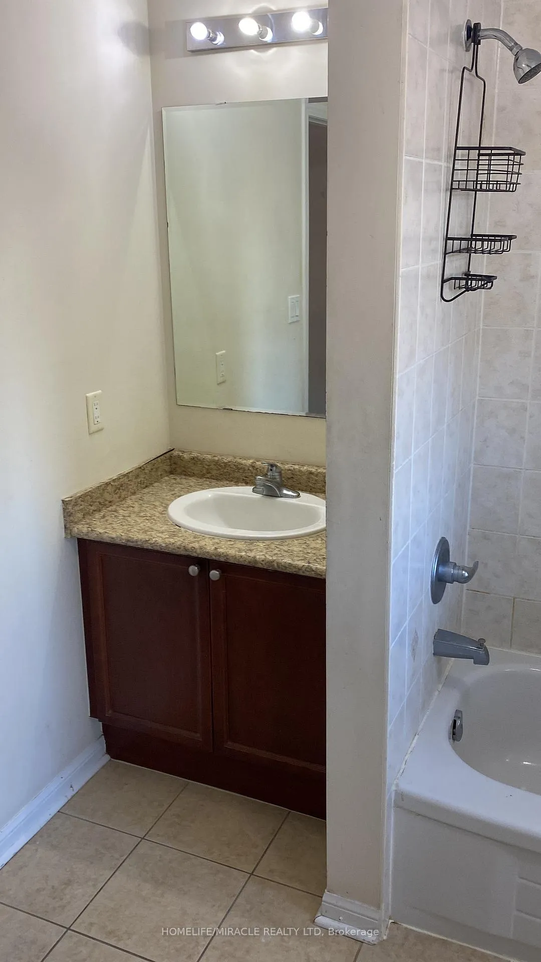 Photo 16 of 72 Coachlight Crescent, Brampton, Vales of Castlemore — HOMEH