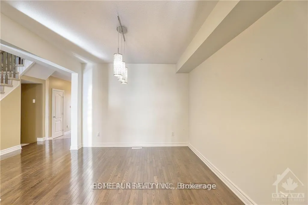 Photo 7 of 311 Riversedge Crescent, Ottawa, Riverside South/Gloucester Glen — HOMEH