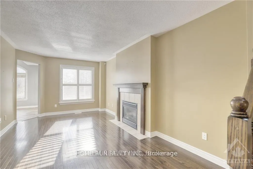 Photo 9 of 311 Riversedge Crescent, Ottawa, Riverside South/Gloucester Glen — HOMEH