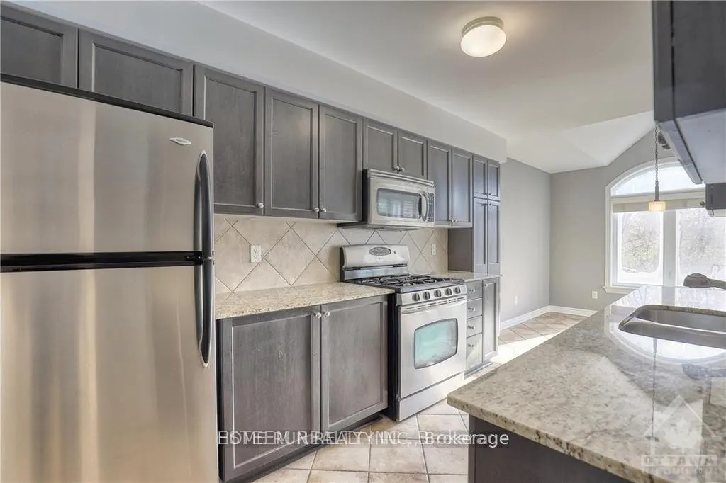 Photo 13 of 311 Riversedge Crescent, Ottawa, Riverside South/Gloucester Glen — HOMEH