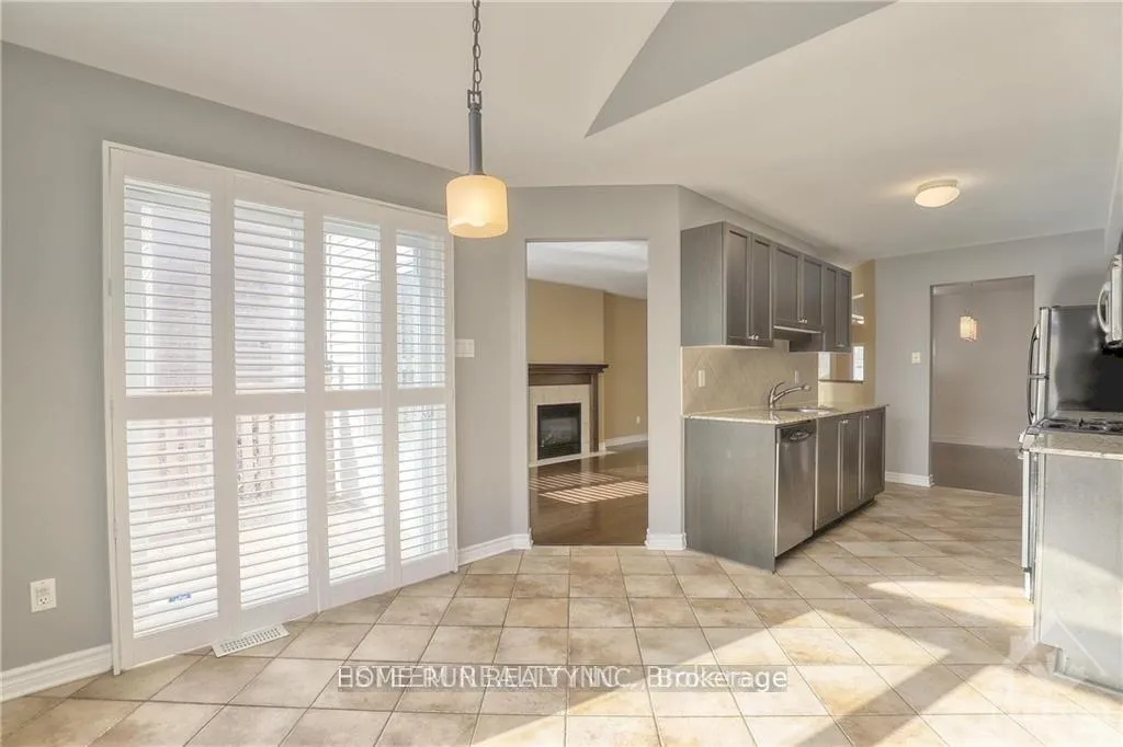 Photo 15 of 311 Riversedge Crescent, Ottawa, Riverside South/Gloucester Glen — HOMEH