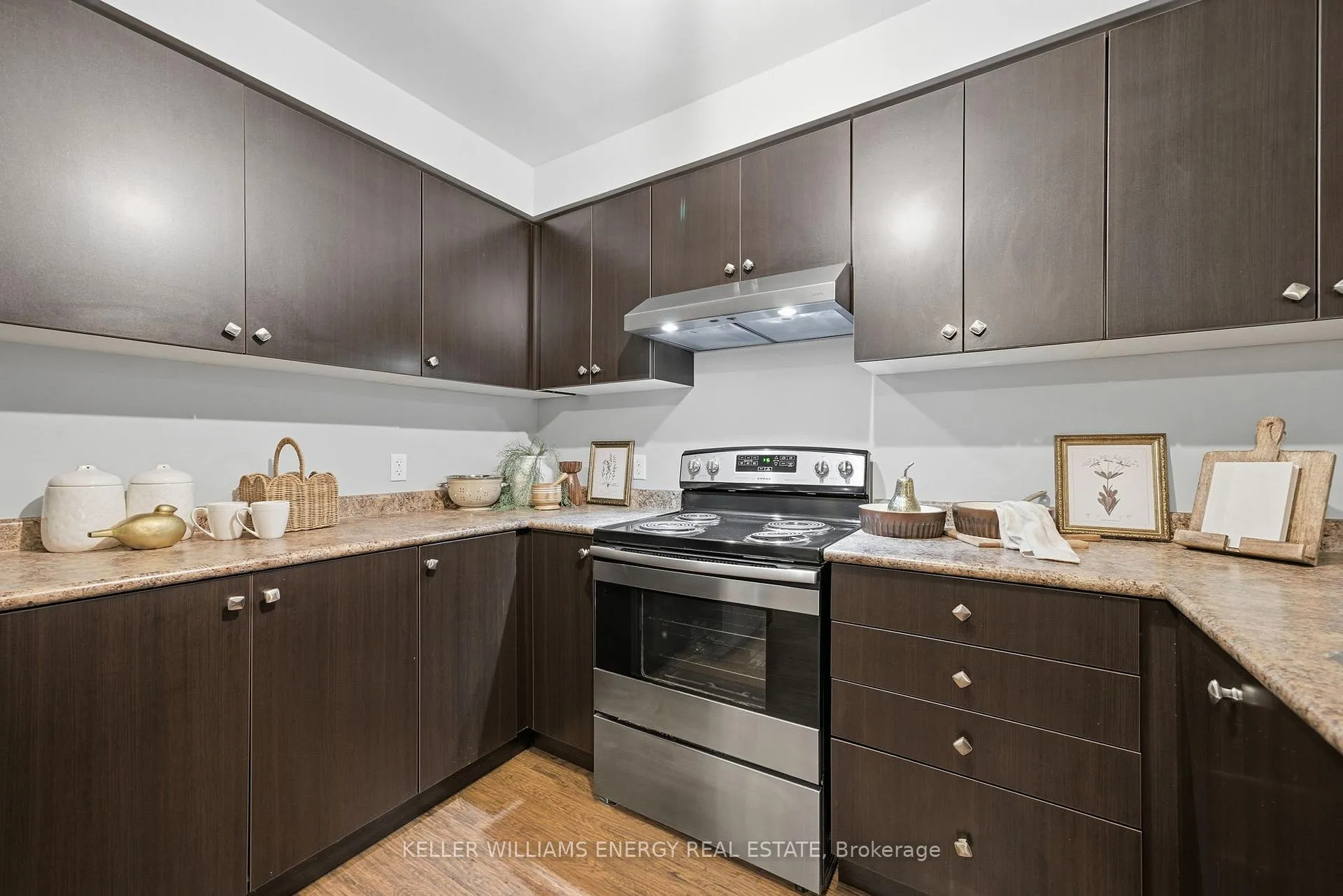 Photo 6 of Unit 1, 1280 Harmony Road N, Oshawa, Pinecrest — HOMEH