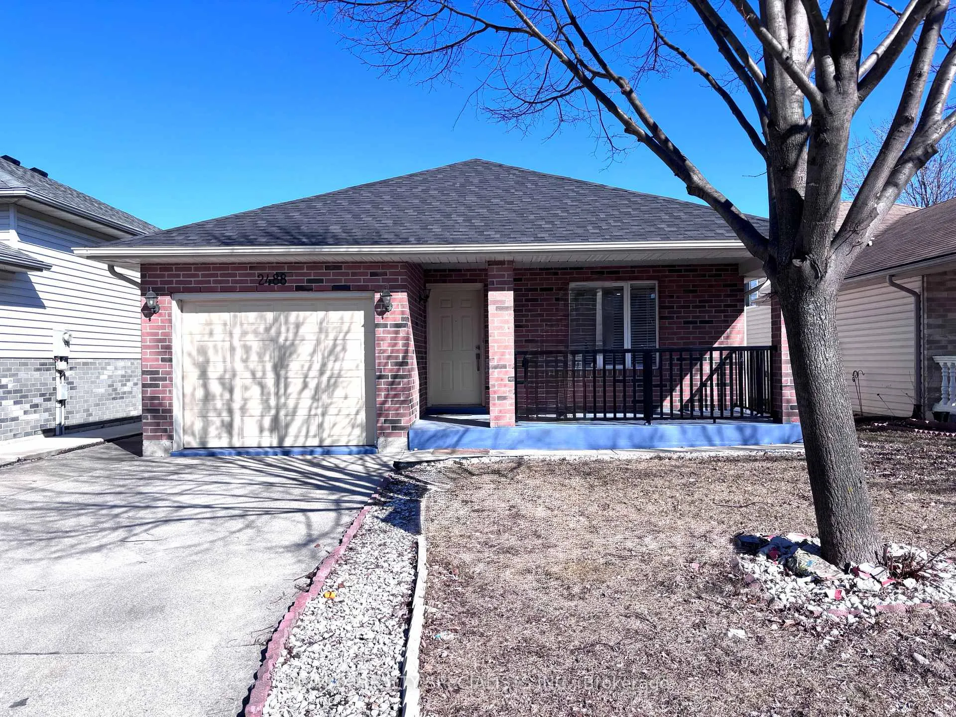 Photo 2 of 2488 Gatwick Avenue, Windsor — HOMEH
