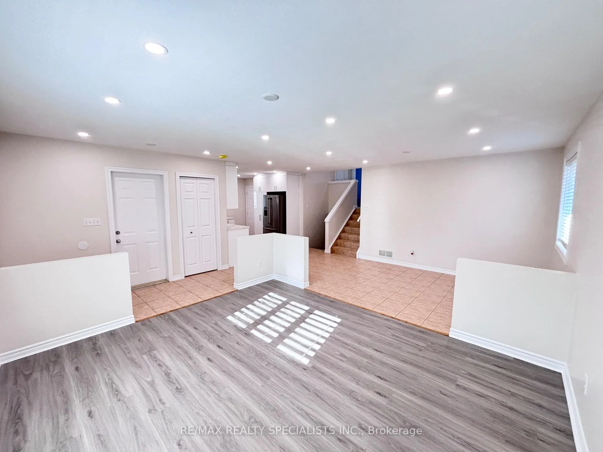 Photo 6 of 2488 Gatwick Avenue, Windsor — HOMEH