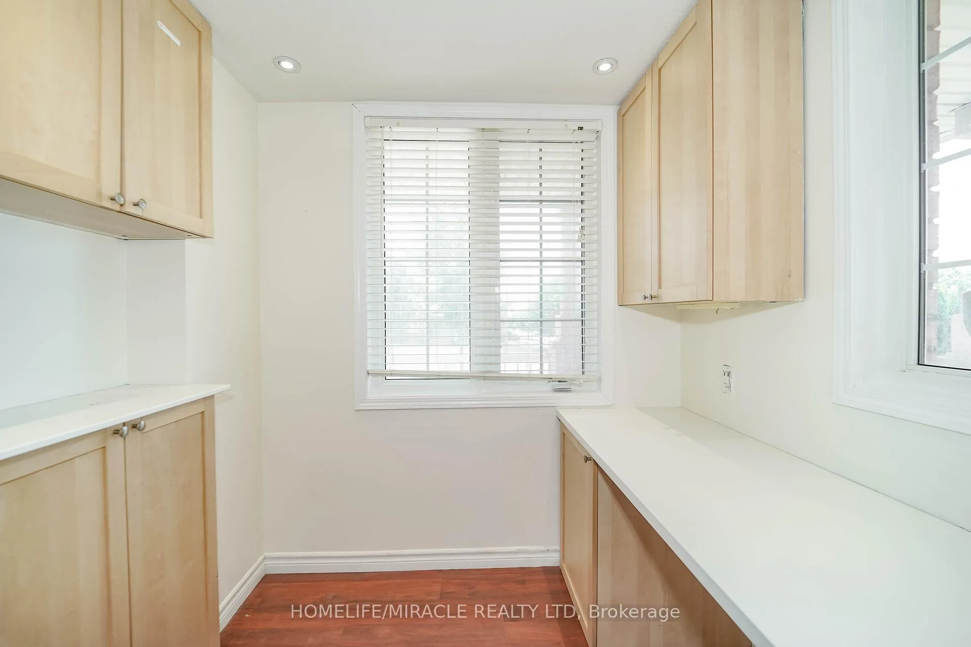 Photo 11 of 95 Kirkland Place, Whitby, Williamsburg — HOMEH