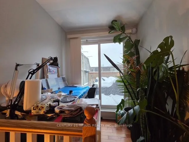 Photo 6 of 6 Cam Fella Lane, Toronto, Greenwood-Coxwell — HOMEH