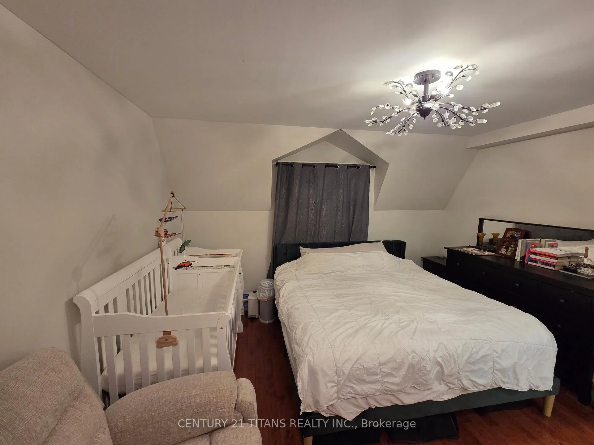Photo 13 of 6 Cam Fella Lane, Toronto, Greenwood-Coxwell — HOMEH