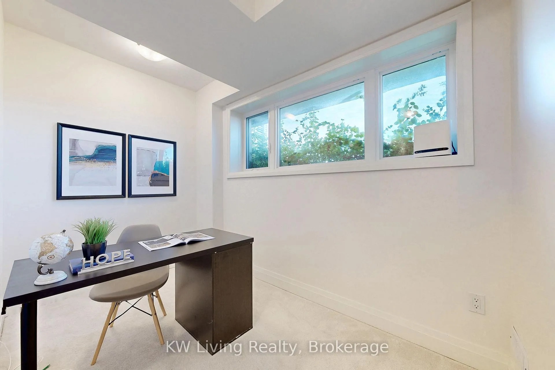 Photo 4 of 32 Teasel Way, Markham, Unionville — HOMEH