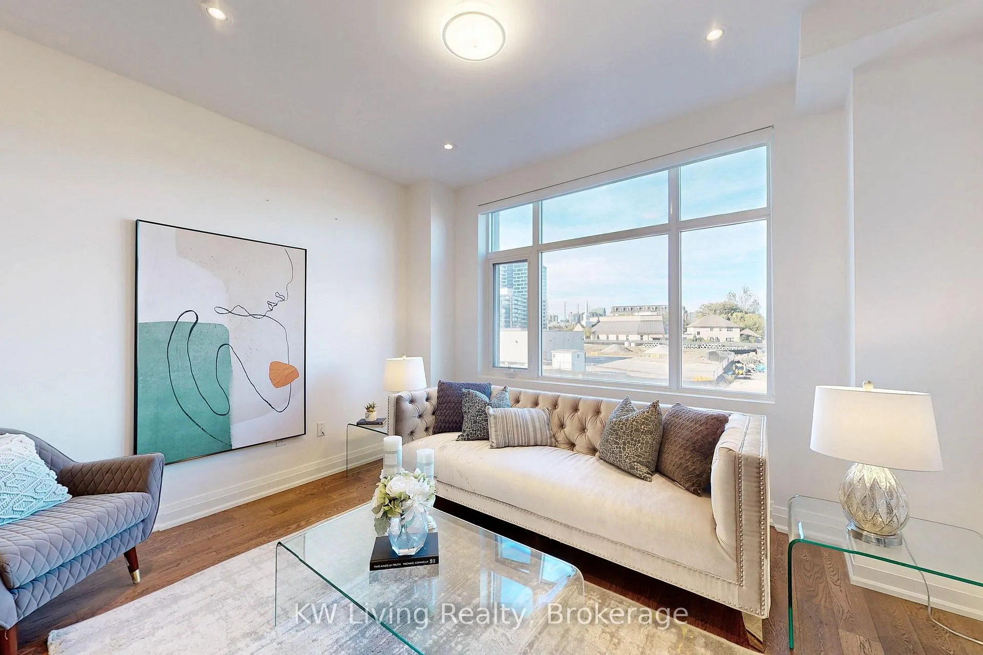 Photo 10 of 32 Teasel Way, Markham, Unionville — HOMEH