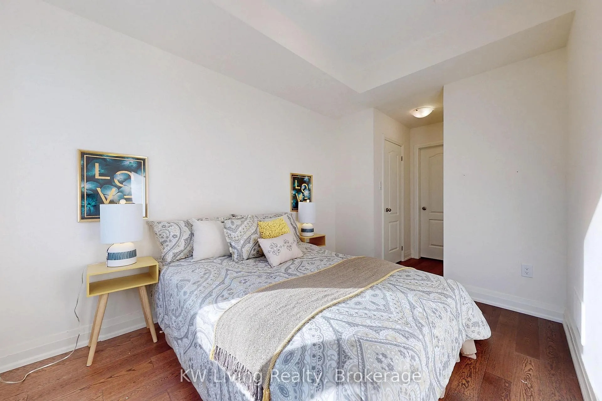 Photo 26 of 32 Teasel Way, Markham, Unionville — HOMEH