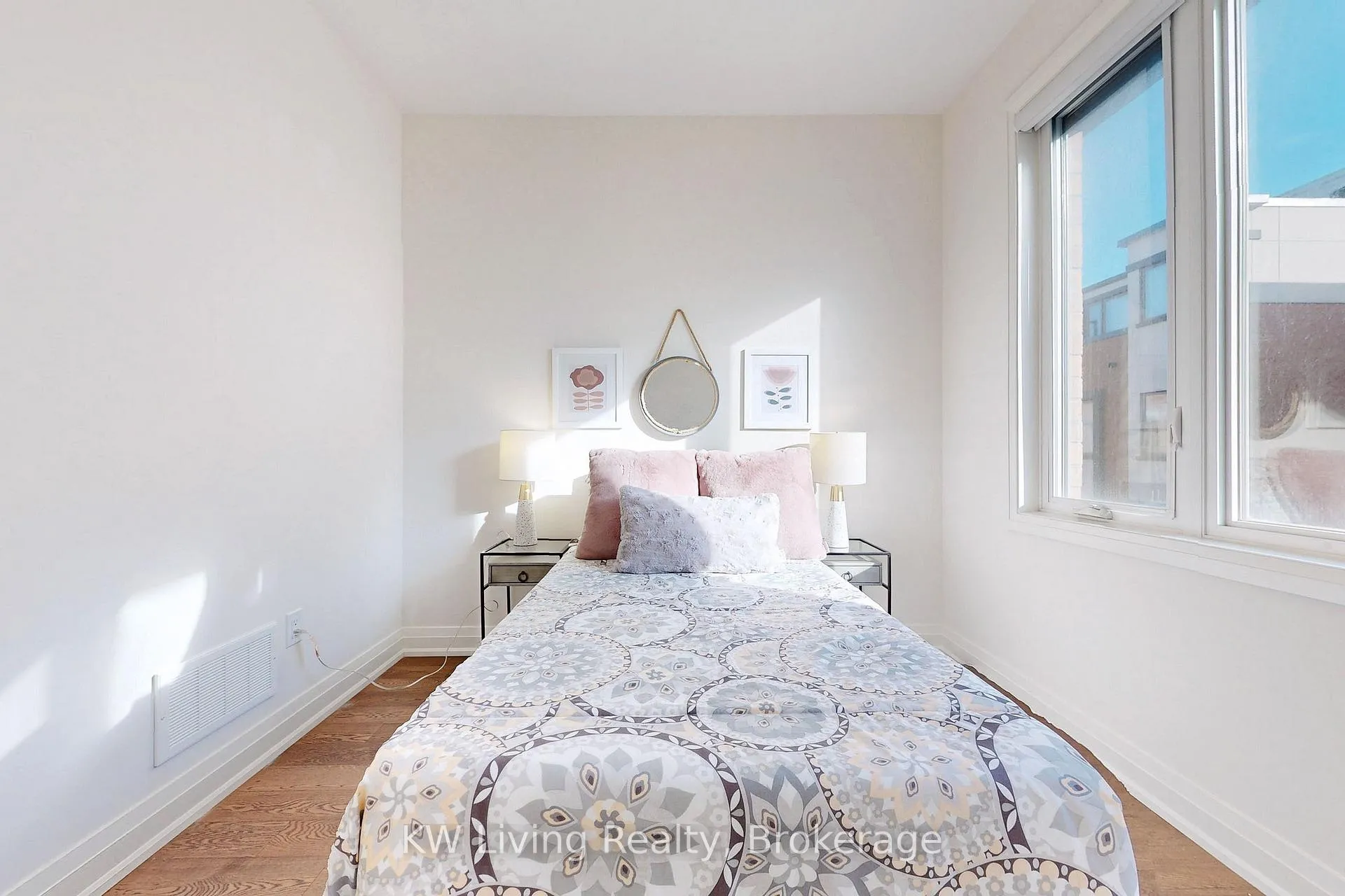 Photo 31 of 32 Teasel Way, Markham, Unionville — HOMEH