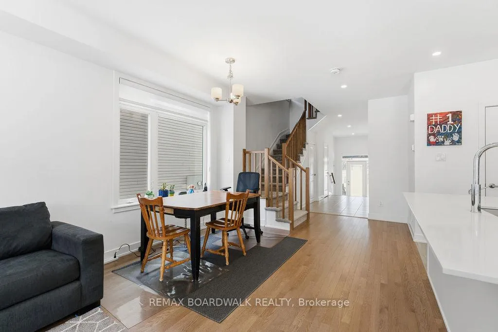 Photo 4 of 1016 Montelena Road, Ottawa, Kanata - Emerald Meadows/Trailwest — HOMEH