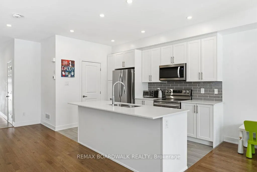 Photo 10 of 1016 Montelena Road, Ottawa, Kanata - Emerald Meadows/Trailwest — HOMEH