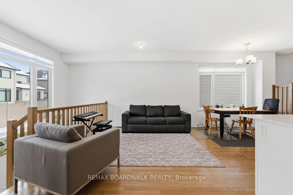 Photo 15 of 1016 Montelena Road, Ottawa, Kanata - Emerald Meadows/Trailwest — HOMEH