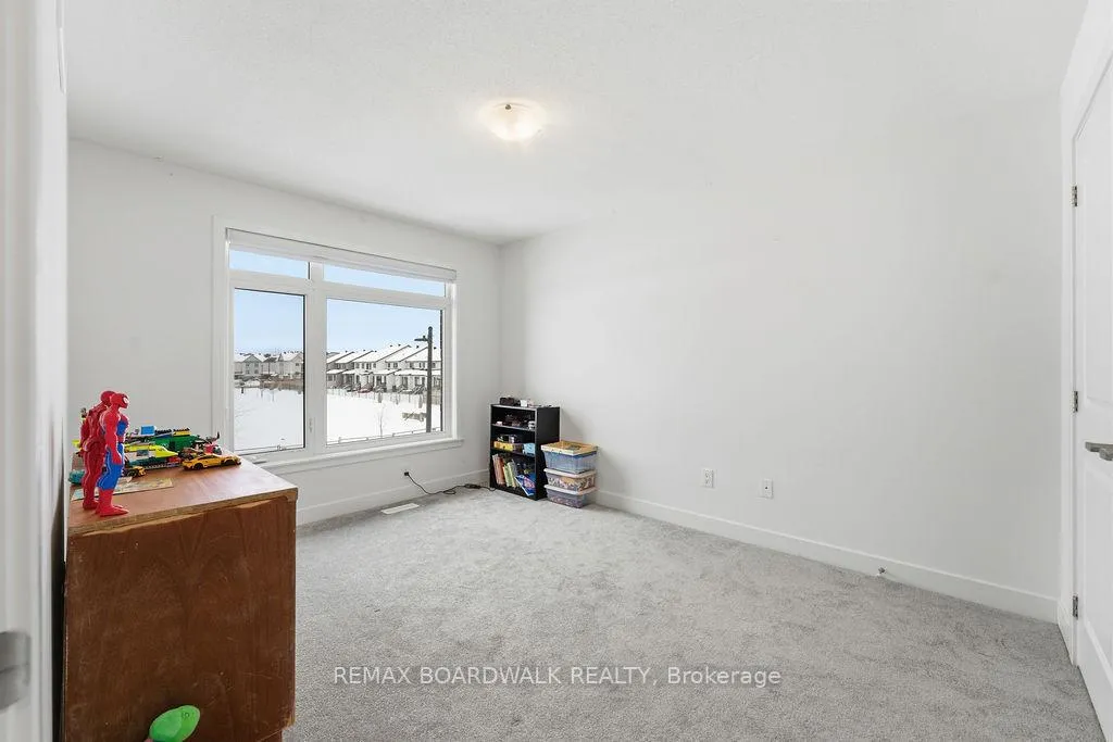 Photo 19 of 1016 Montelena Road, Ottawa, Kanata - Emerald Meadows/Trailwest — HOMEH