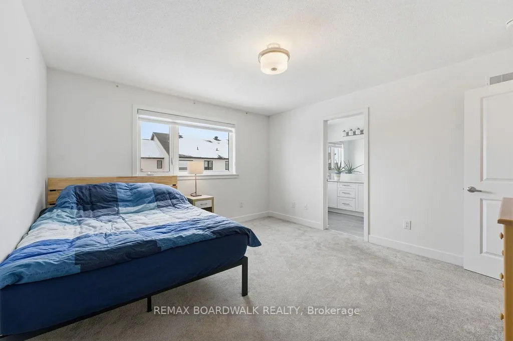 Photo 23 of 1016 Montelena Road, Ottawa, Kanata - Emerald Meadows/Trailwest — HOMEH