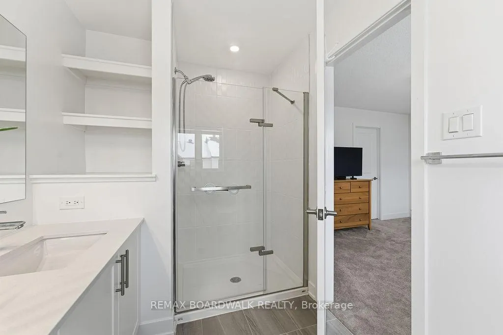 Photo 25 of 1016 Montelena Road, Ottawa, Kanata - Emerald Meadows/Trailwest — HOMEH