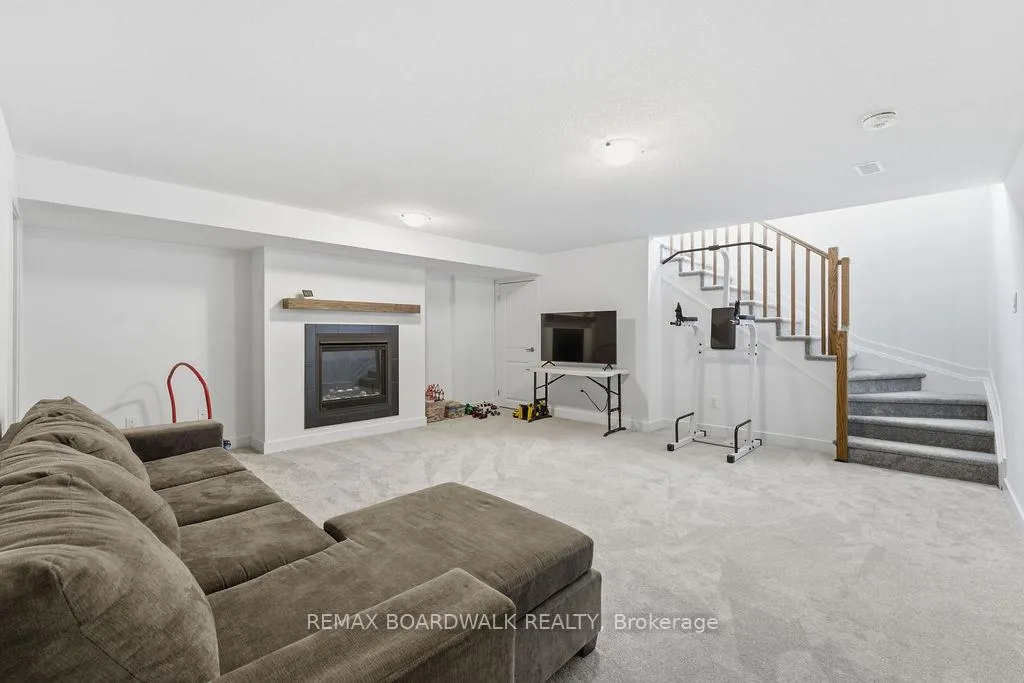 Photo 27 of 1016 Montelena Road, Ottawa, Kanata - Emerald Meadows/Trailwest — HOMEH