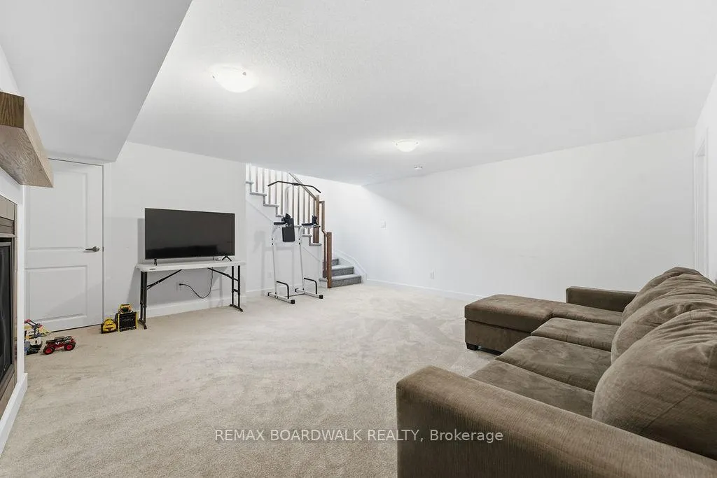 Photo 28 of 1016 Montelena Road, Ottawa, Kanata - Emerald Meadows/Trailwest — HOMEH