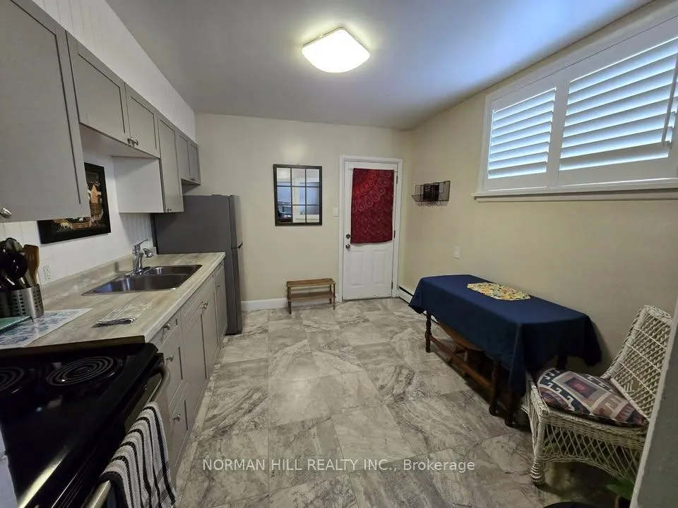 Photo 5 of Unit 1, 119 Grove Street E, Barrie, Wellington — HOMEH