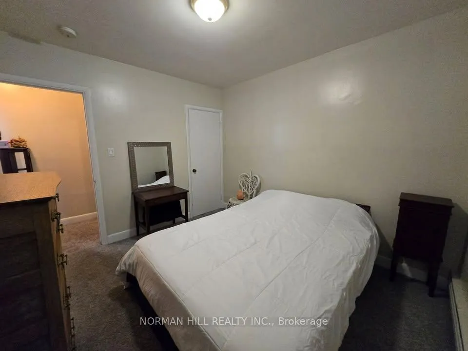 Photo 11 of Unit 1, 119 Grove Street E, Barrie, Wellington — HOMEH