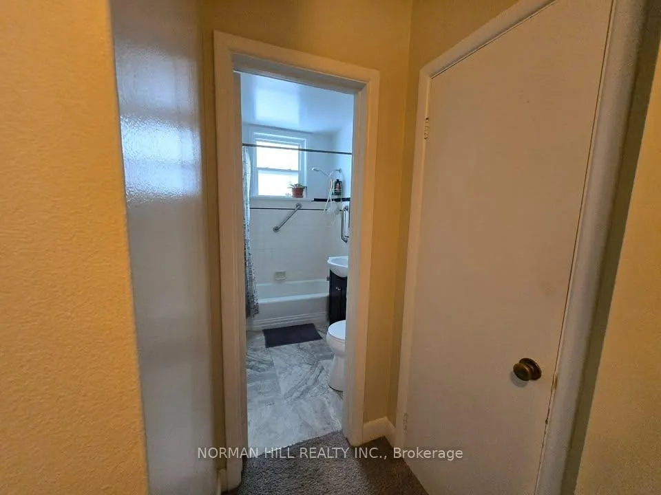 Photo 12 of Unit 1, 119 Grove Street E, Barrie, Wellington — HOMEH