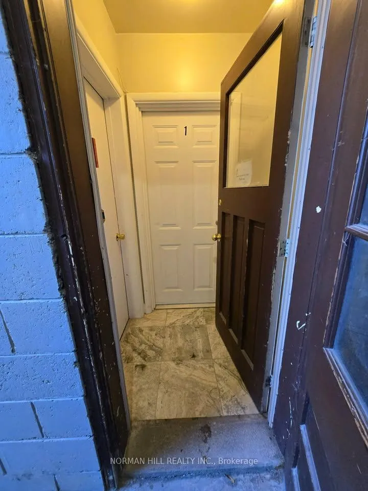 Photo 15 of Unit 1, 119 Grove Street E, Barrie, Wellington — HOMEH