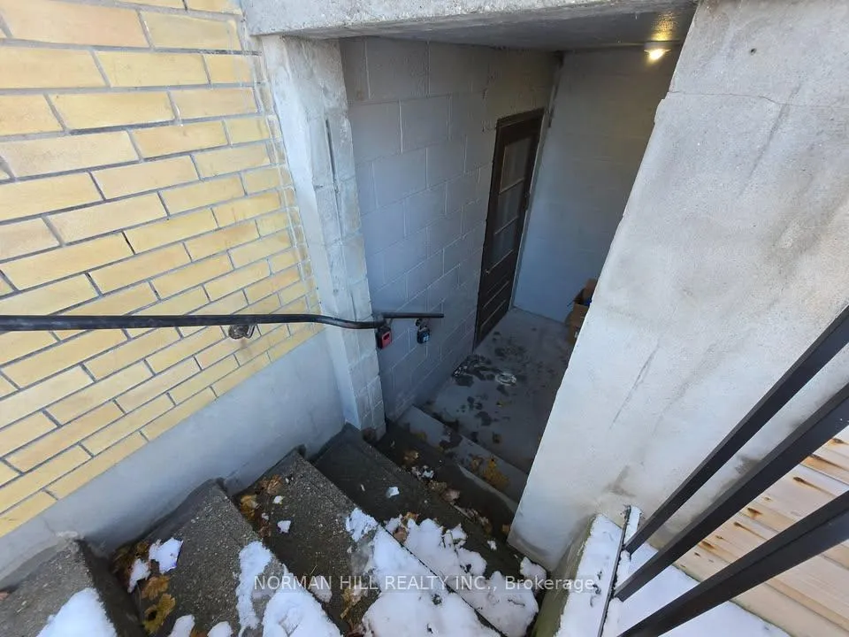 Photo 17 of Unit 1, 119 Grove Street E, Barrie, Wellington — HOMEH