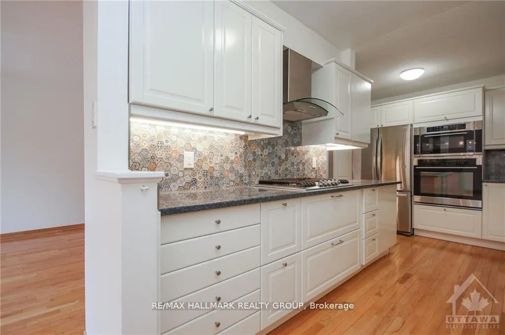 Photo 10 of 2088 Orient Park Drive, Ottawa, Blackburn Hamlet (South) — HOMEH