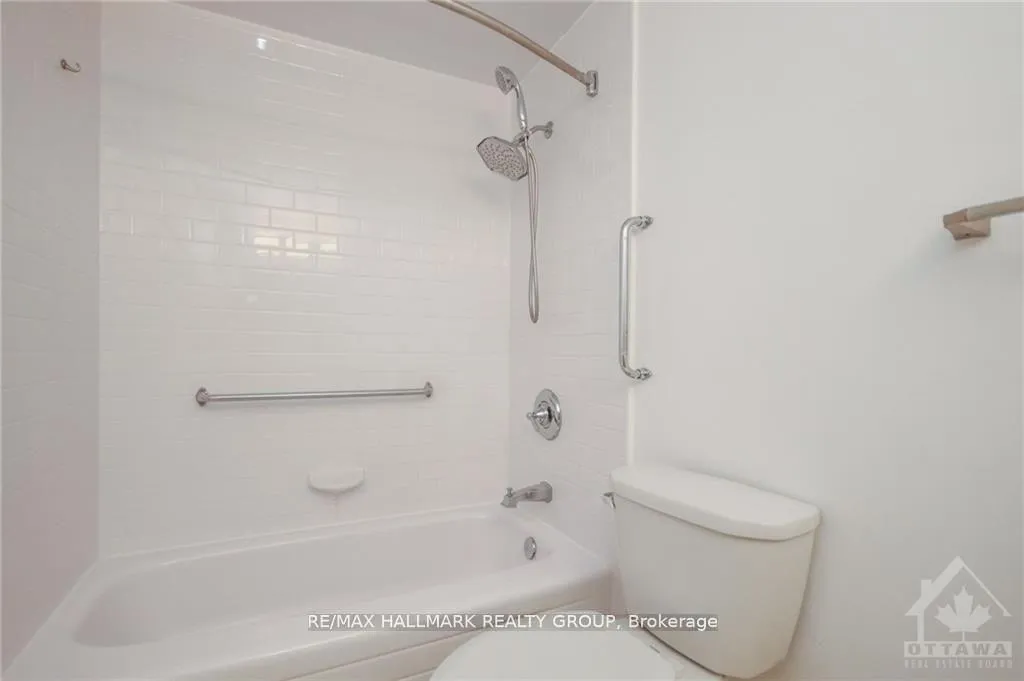 Photo 26 of 2088 Orient Park Drive, Ottawa, Blackburn Hamlet (South) — HOMEH