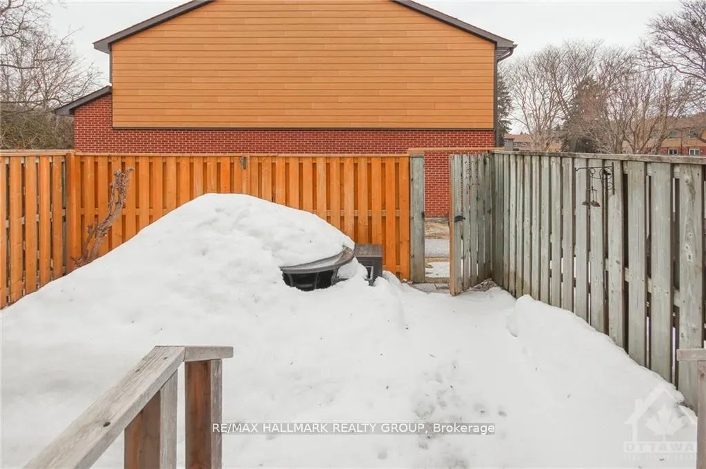 Photo 28 of 2088 Orient Park Drive, Ottawa, Blackburn Hamlet (South) — HOMEH