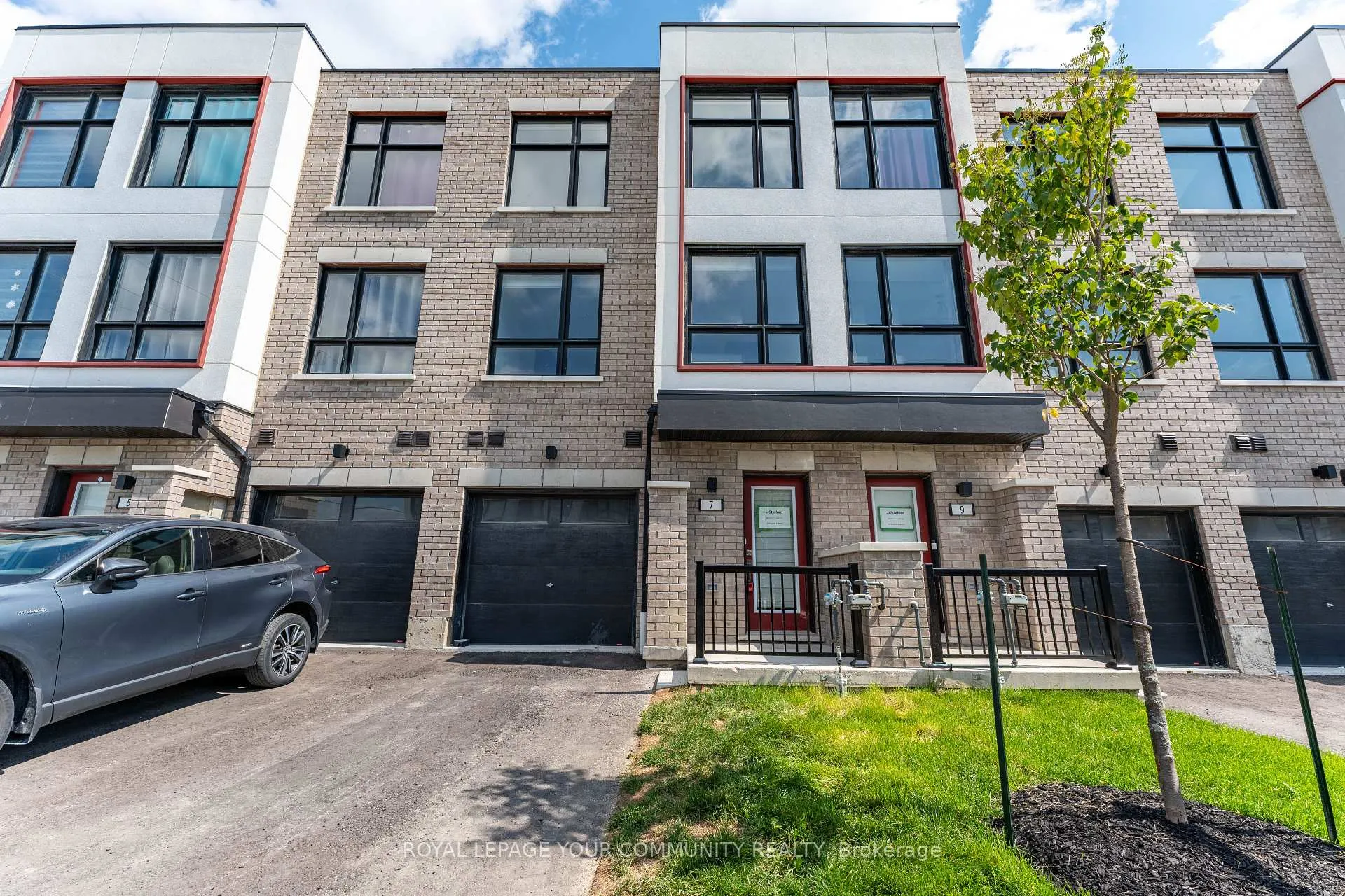 Photo 2 of 7 Pegler Street, Ajax, South West — HOMEH
