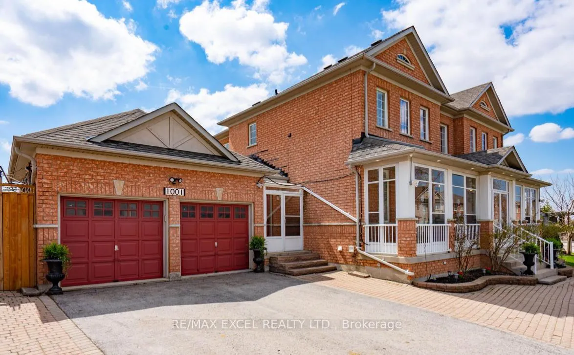 Photo 2 of 1001 Castlemore Avenue, Markham, Wismer — HOMEH
