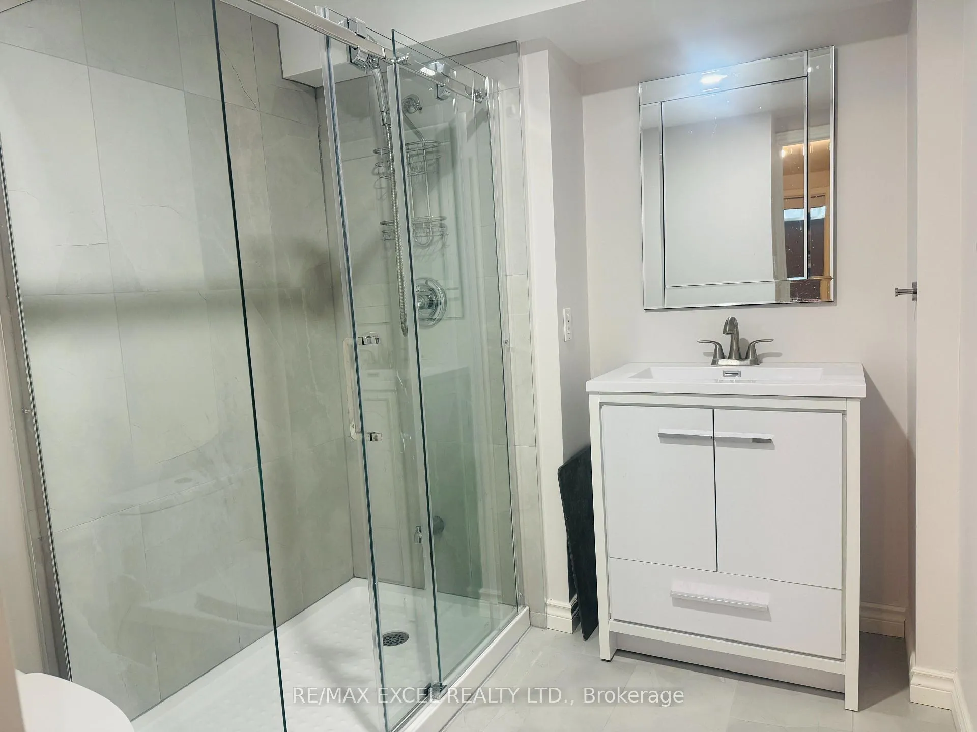 Photo 10 of 1001 Castlemore Avenue, Markham, Wismer — HOMEH