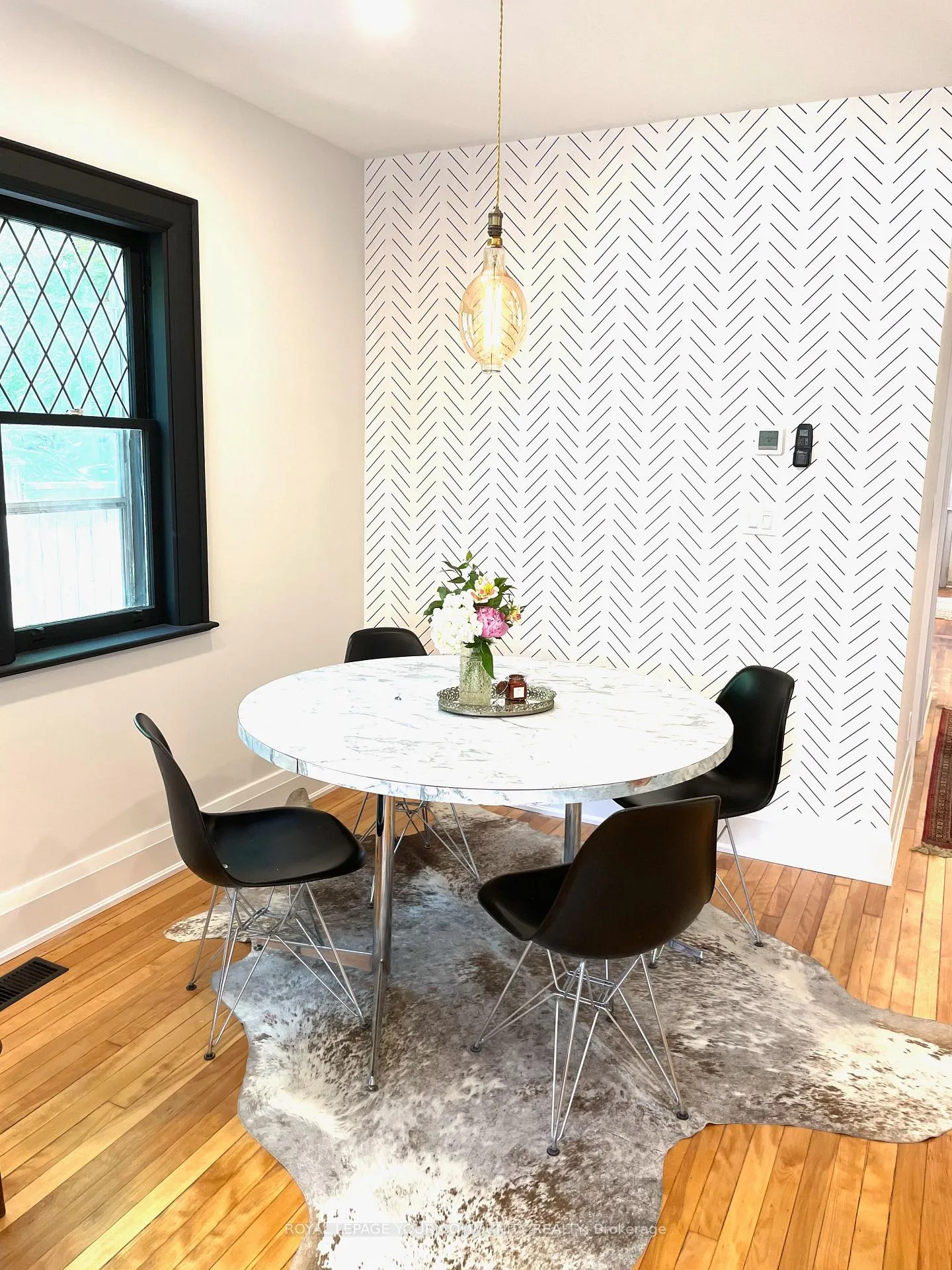 Photo 7 of Unit B, 183 Kenilworth Avenue, Toronto, The Beaches — HOMEH