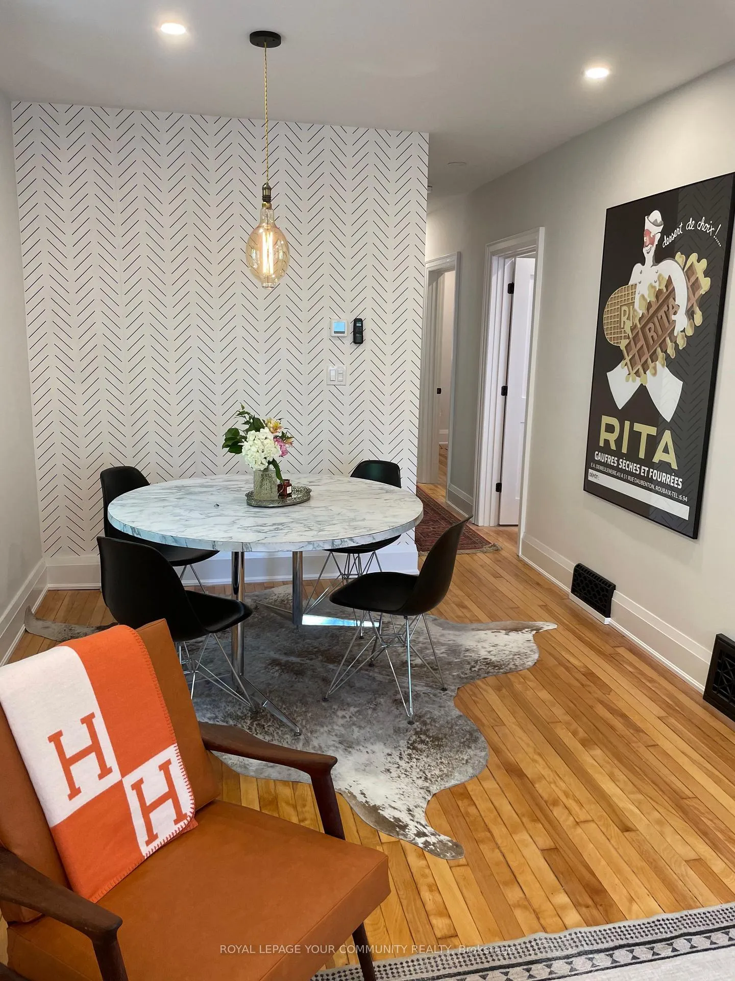 Photo 8 of Unit B, 183 Kenilworth Avenue, Toronto, The Beaches — HOMEH