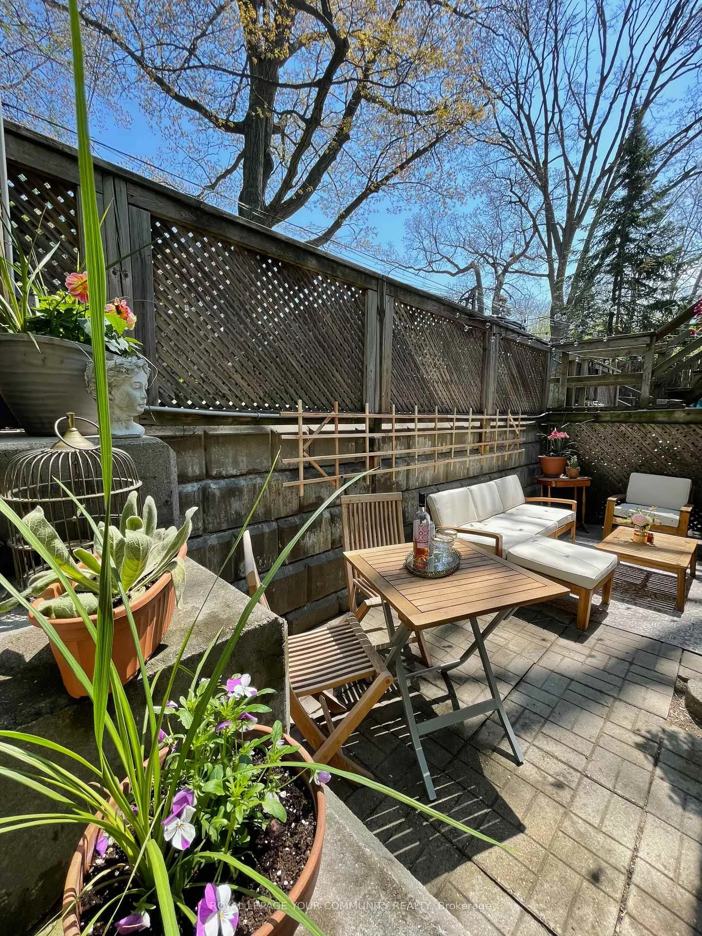 Photo 16 of Unit B, 183 Kenilworth Avenue, Toronto, The Beaches — HOMEH