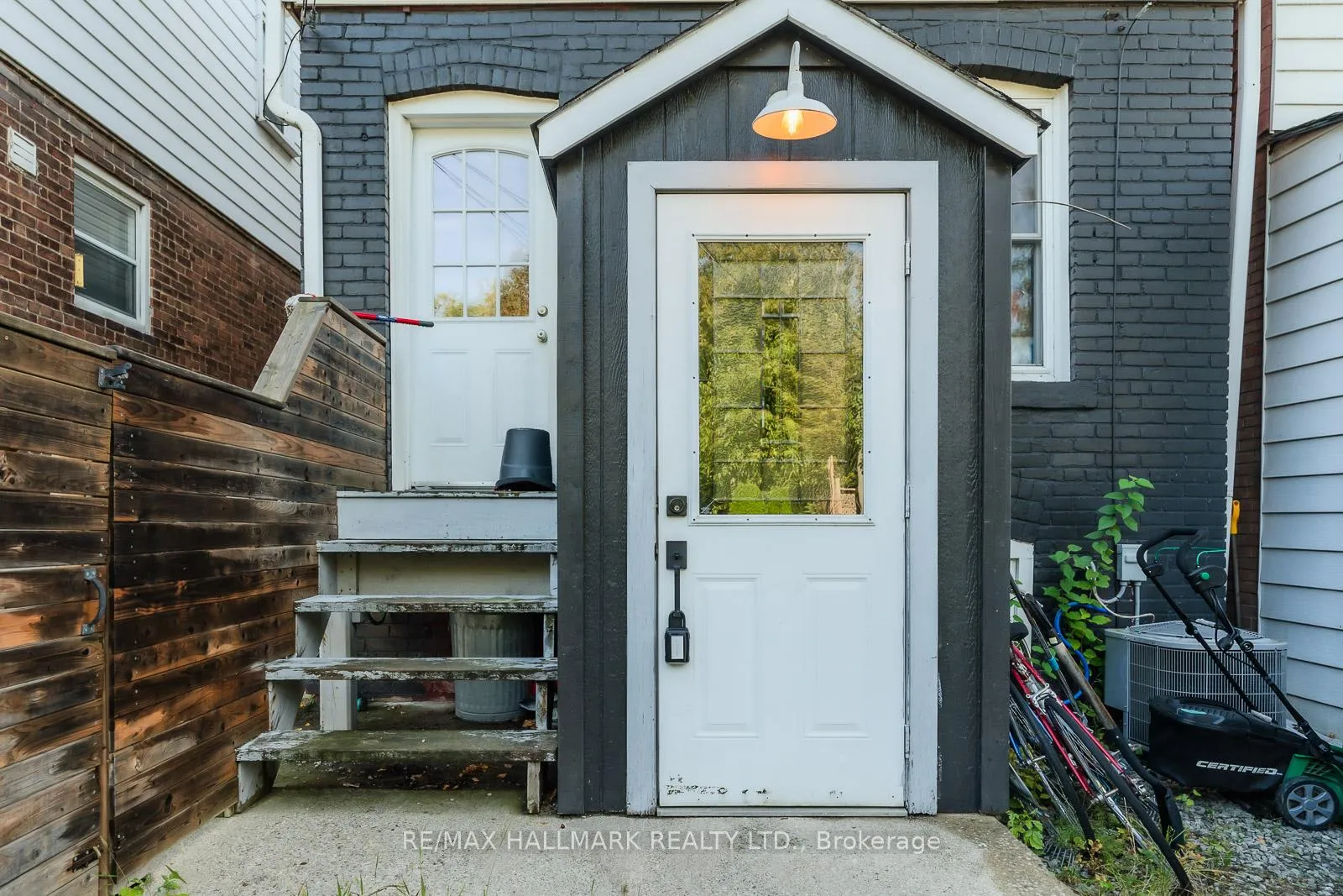 Photo 17 of Unit Lower, 1900 Gerrard Street E, Toronto, Woodbine Corridor — HOMEH